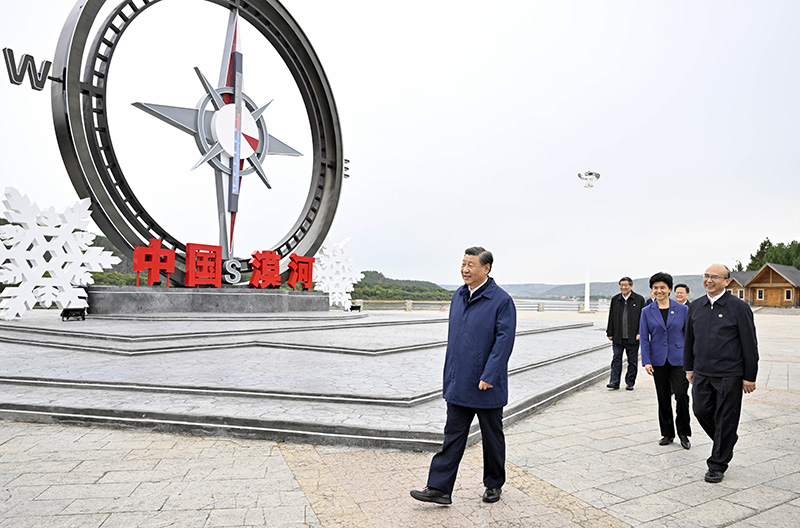 9月6日至8日，中共中央總書記、國家主席、中央軍委主席習(xí)近平在黑龍江考察。這是6日下午，習(xí)近平在大興安嶺地區(qū)漠河市北極村考察。